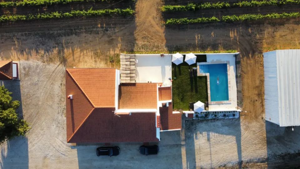 Vineyardsandluxuryestate,For Sale,1010015980 MLS # 1010015980