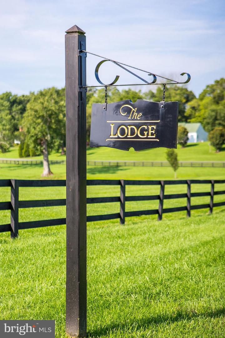 510 MOUNT PLEASANT FARM ROAD, SCOTTSVILLE, Virginia 24590, ,Residential,For Sale,510 MOUNT PLEASANT FARM ROAD,VAAB2000428 MLS # VAAB2000428