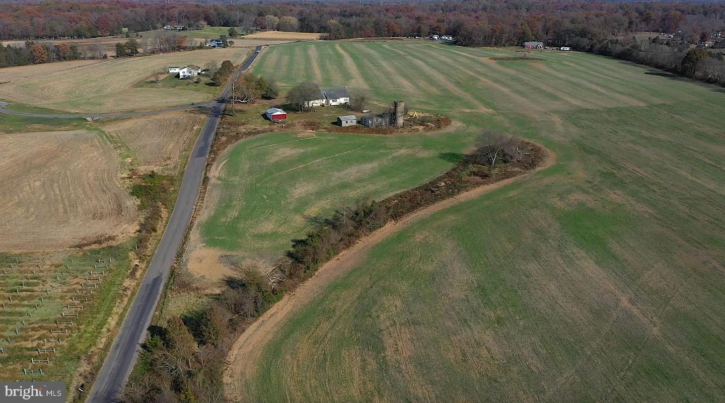 8184 FOX GROVES RD, REMINGTON, Virginia 22734, 2 Bedrooms Bedrooms, ,2 BathroomsBathrooms,Residential,For Sale,8184 FOX GROVES RD,VACU2006660 MLS # VACU2006660