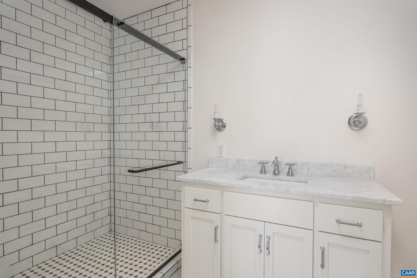 2405 COOPERS LN, CHARLOTTESVILLE, Virginia 22902, 5 Bedrooms Bedrooms, ,6 BathroomsBathrooms,Farm,For Sale,2405 COOPERS LN,653189 MLS # 653189