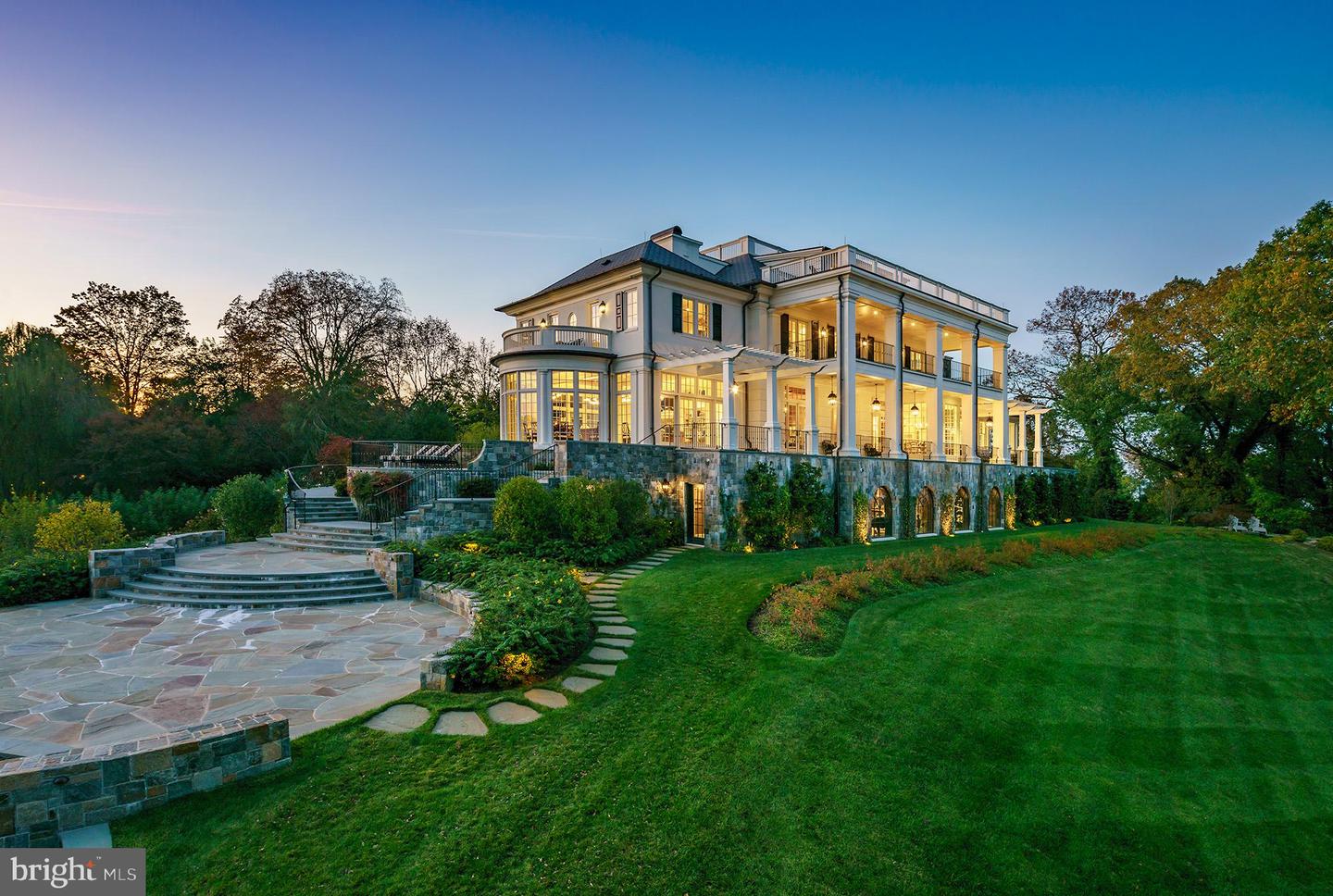 7979 E BOULEVARD DR, ALEXANDRIA, Virginia 22308, 8 Bedrooms Bedrooms, ,9 BathroomsBathrooms,Residential,For Sale,7979 E BOULEVARD DR,VAFX2187472 MLS # VAFX2187472