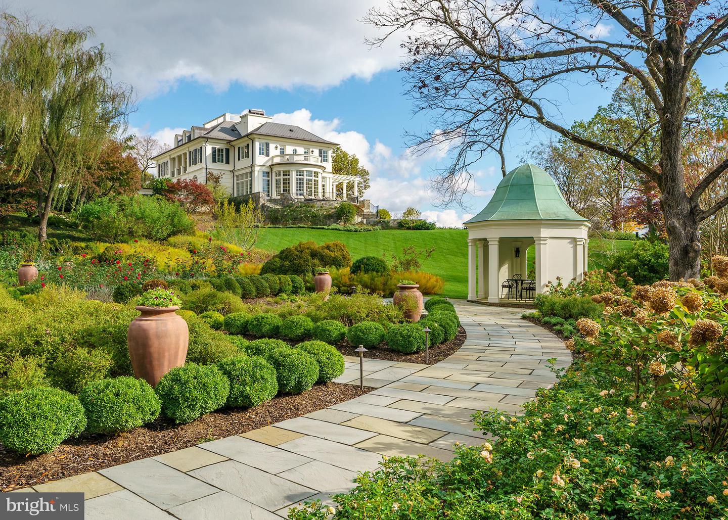 7979 E BOULEVARD DR, ALEXANDRIA, Virginia 22308, 8 Bedrooms Bedrooms, ,9 BathroomsBathrooms,Residential,For Sale,7979 E BOULEVARD DR,VAFX2187472 MLS # VAFX2187472