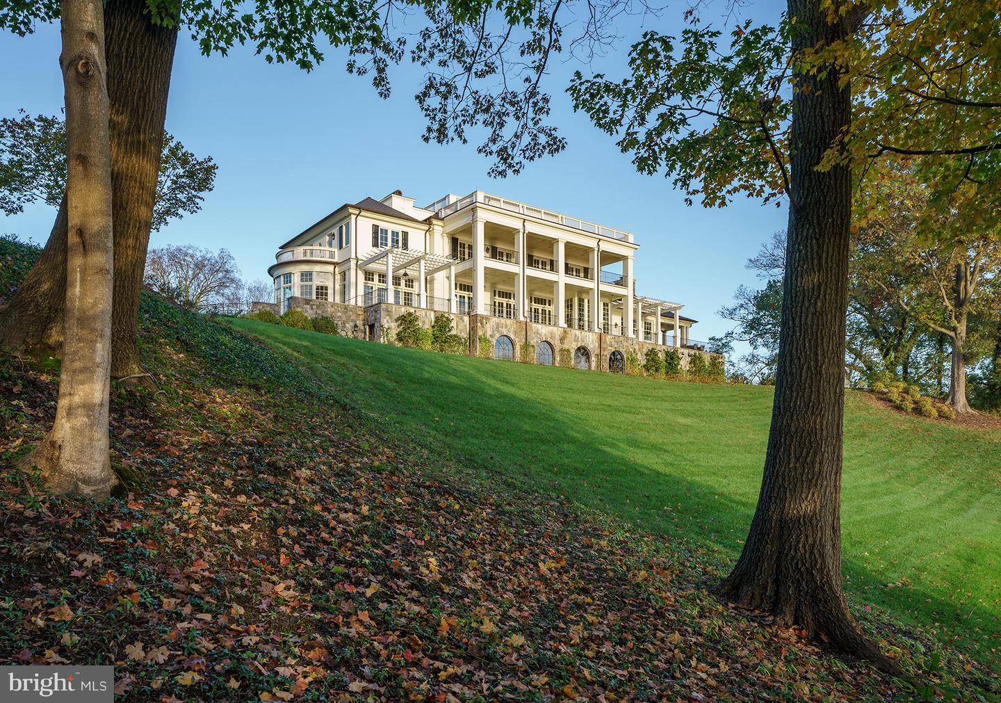 7979 E BOULEVARD DR, ALEXANDRIA, Virginia 22308, 8 Bedrooms Bedrooms, ,9 BathroomsBathrooms,Residential,For Sale,7979 E BOULEVARD DR,VAFX2187472 MLS # VAFX2187472