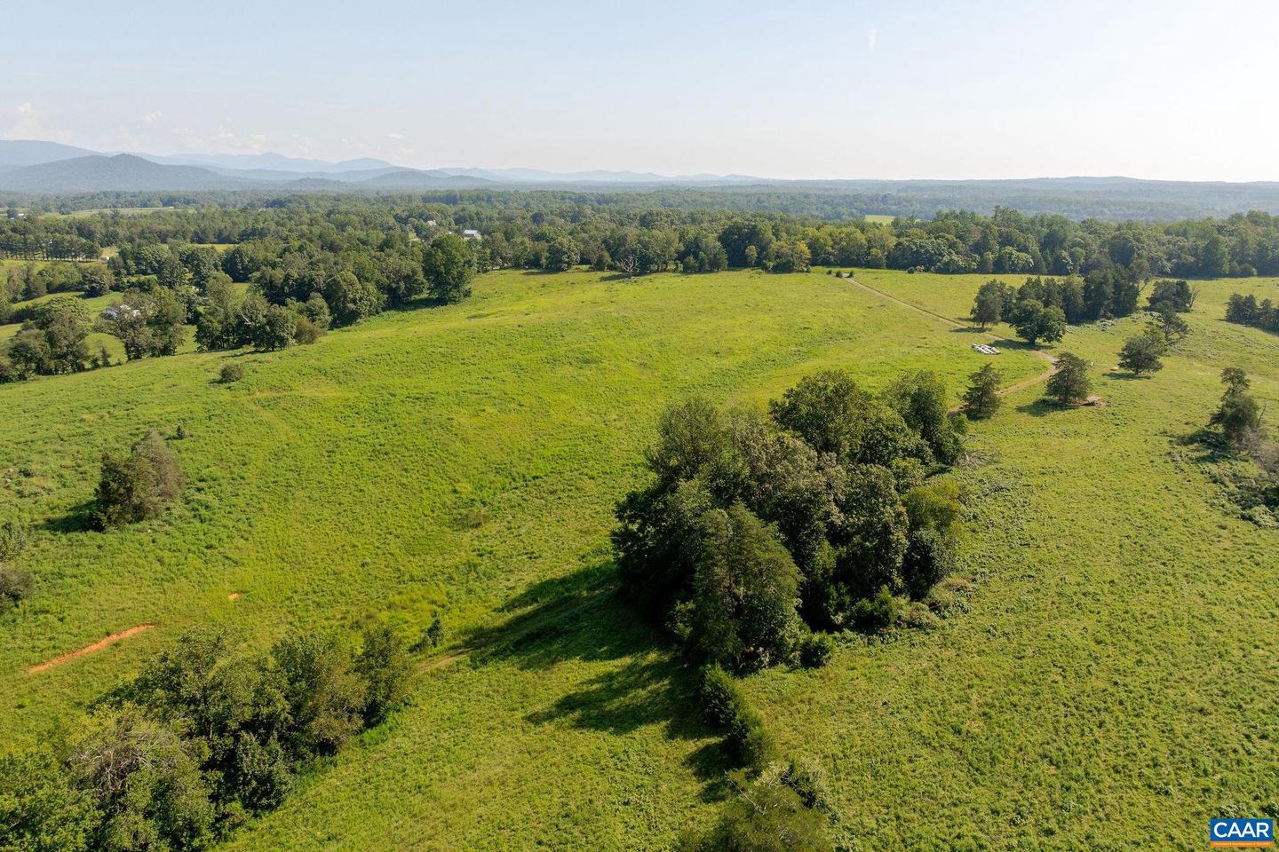 955 SIMMONS GAP RD, DYKE, Virginia 22935, 4 Bedrooms Bedrooms, ,1 BathroomBathrooms,Farm,For Sale,955 SIMMONS GAP RD,658277 MLS # 658277