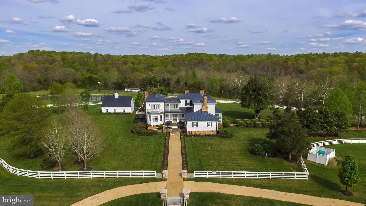 6887 BLENHEIM ROAD, SCOTTSVILLE, Virginia 24590, ,Farm,For Sale,6887 BLENHEIM ROAD,VAAB2001064 MLS # VAAB2001064