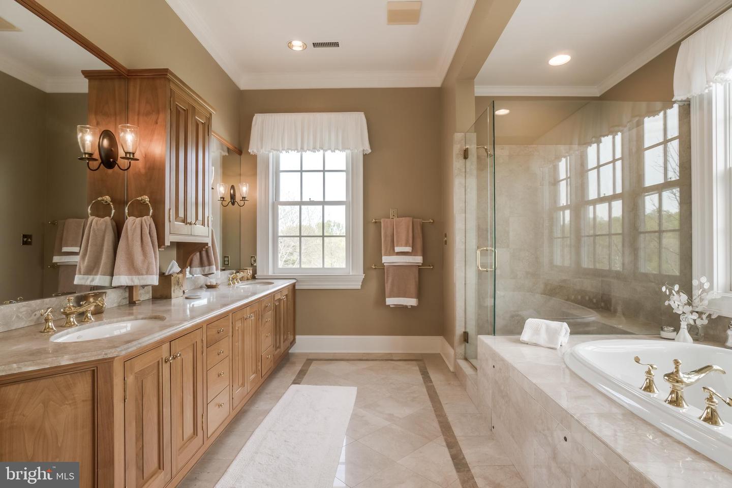 6887 BLENHEIM ROAD, SCOTTSVILLE, Virginia 24590, ,Farm,For Sale,6887 BLENHEIM ROAD,VAAB2001064 MLS # VAAB2001064