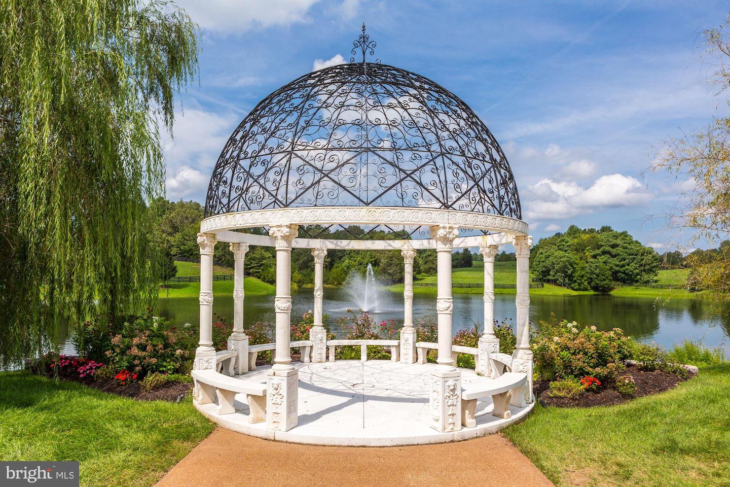 6887 BLENHEIM ROAD, SCOTTSVILLE, Virginia 24590, ,Residential,For Sale,6887 BLENHEIM ROAD,VAAB2001060 MLS # VAAB2001060