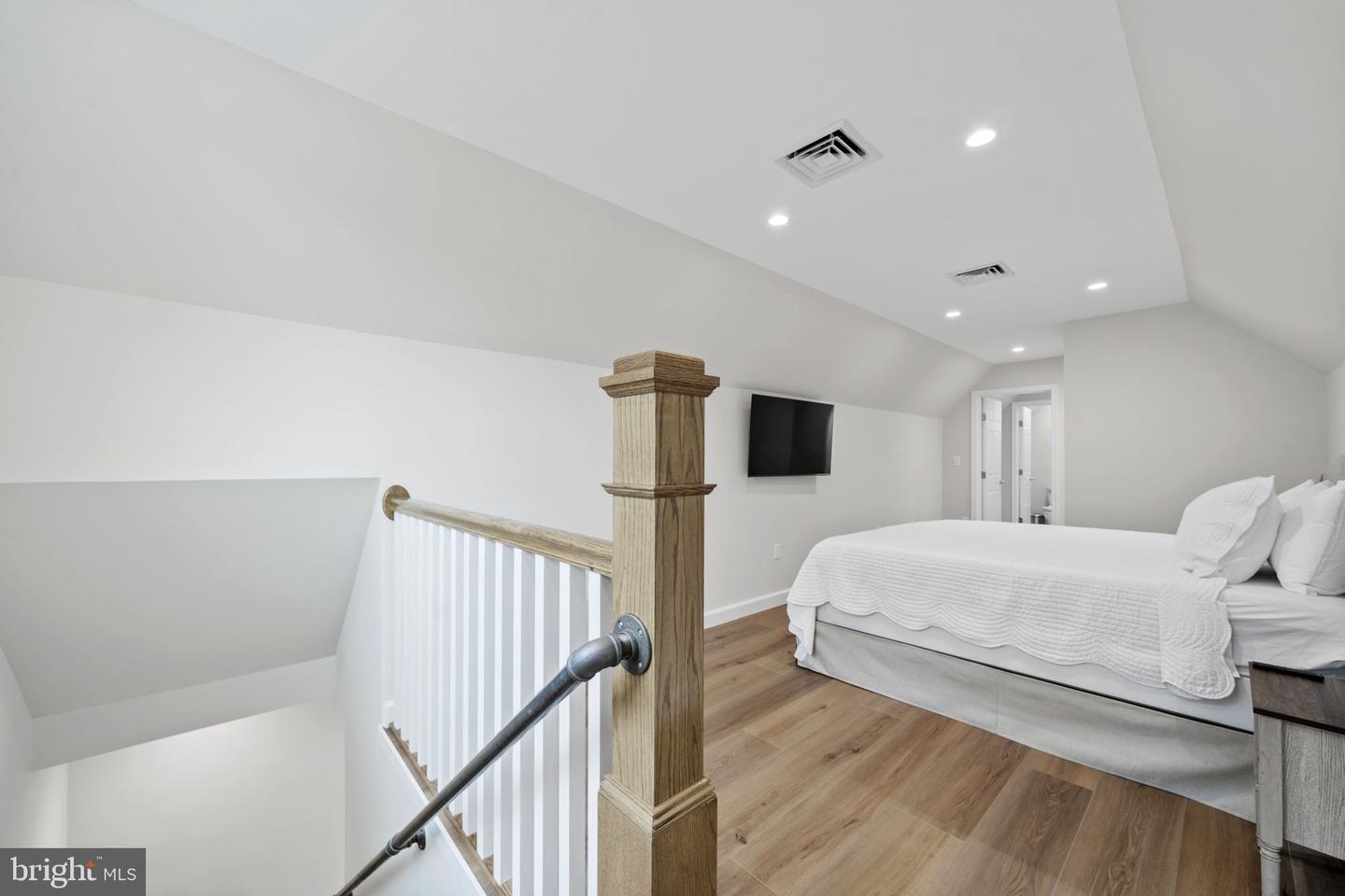 6887 BLENHEIM ROAD, SCOTTSVILLE, Virginia 24590, ,Residential,For Sale,6887 BLENHEIM ROAD,VAAB2001060 MLS # VAAB2001060