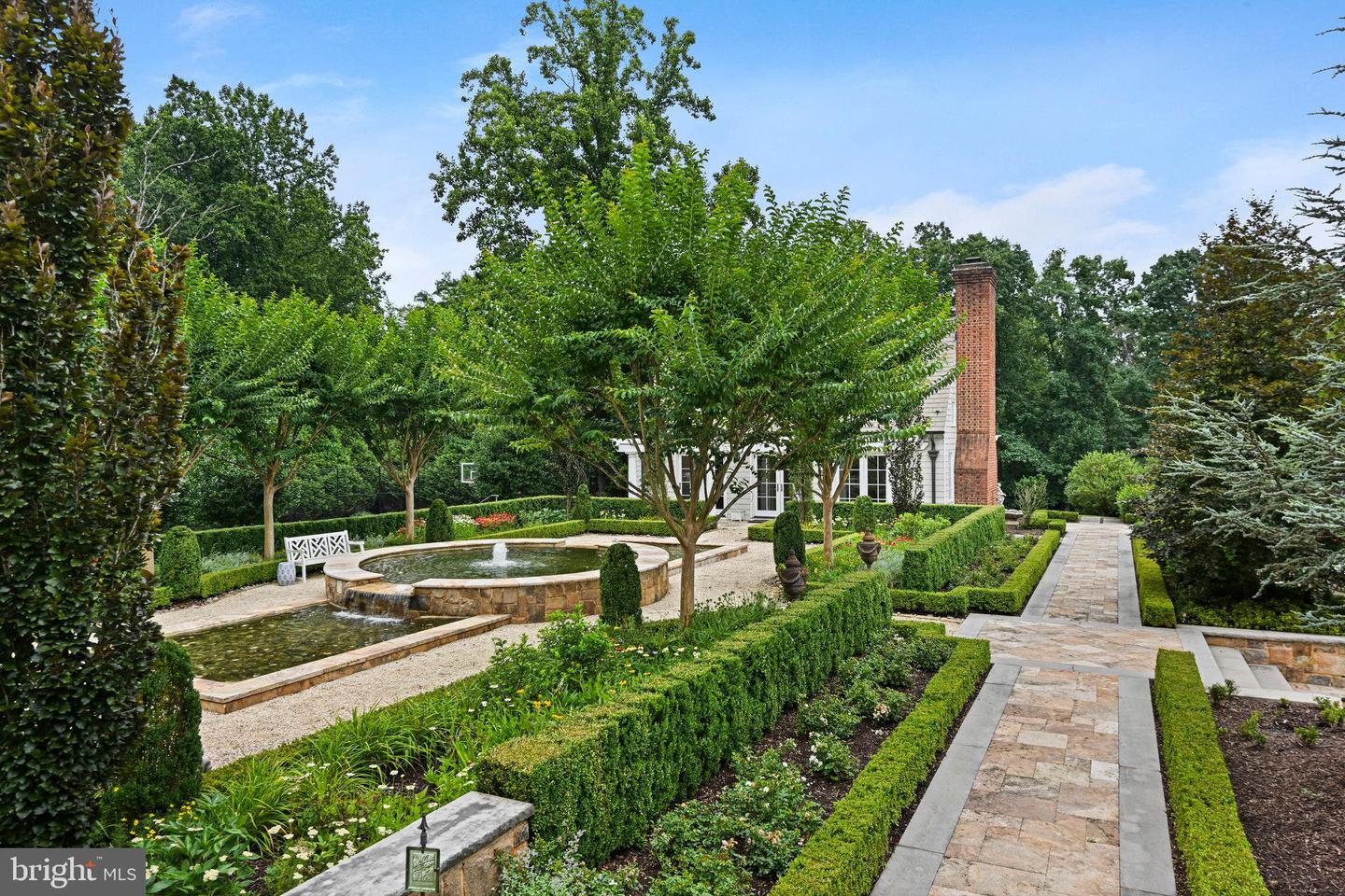 11100 KINGS CAVALIER CT, OAKTON, Virginia 22124, 6 Bedrooms Bedrooms, ,9 BathroomsBathrooms,Residential,For Sale,11100 KINGS CAVALIER CT,VAFX2254638 MLS # VAFX2254638