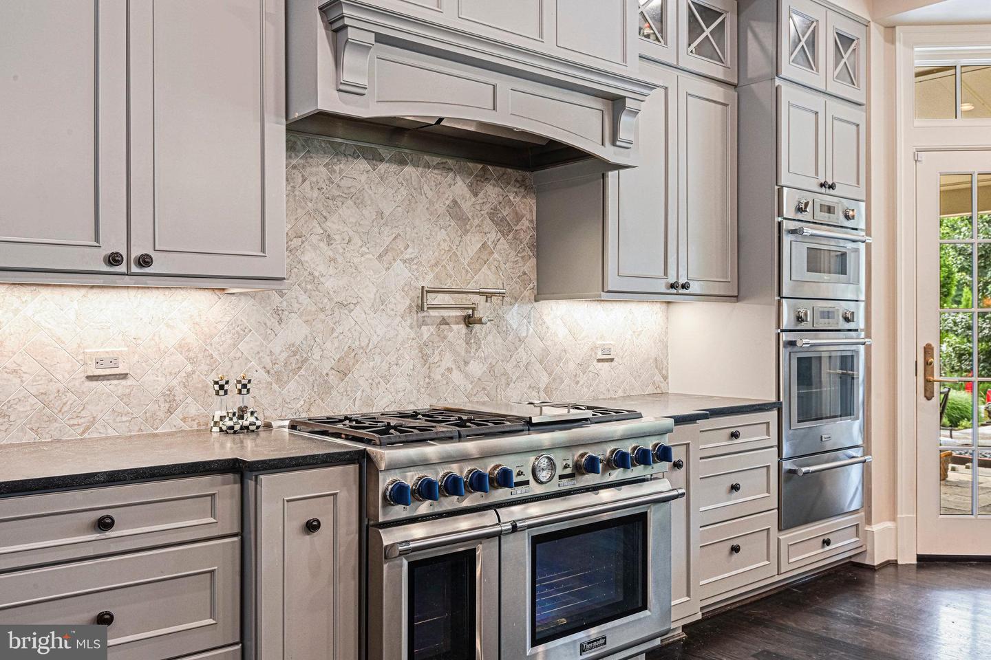 11100 KINGS CAVALIER CT, OAKTON, Virginia 22124, 6 Bedrooms Bedrooms, ,9 BathroomsBathrooms,Residential,For Sale,11100 KINGS CAVALIER CT,VAFX2254638 MLS # VAFX2254638