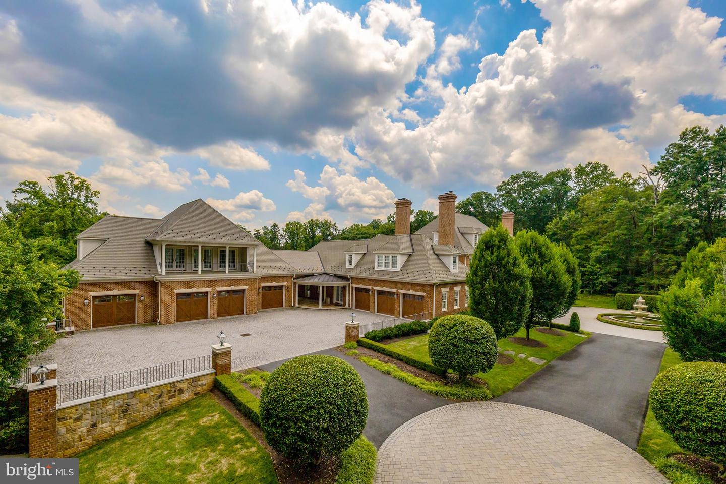 11100 KINGS CAVALIER CT, OAKTON, Virginia 22124, 6 Bedrooms Bedrooms, ,9 BathroomsBathrooms,Residential,For Sale,11100 KINGS CAVALIER CT,VAFX2254638 MLS # VAFX2254638