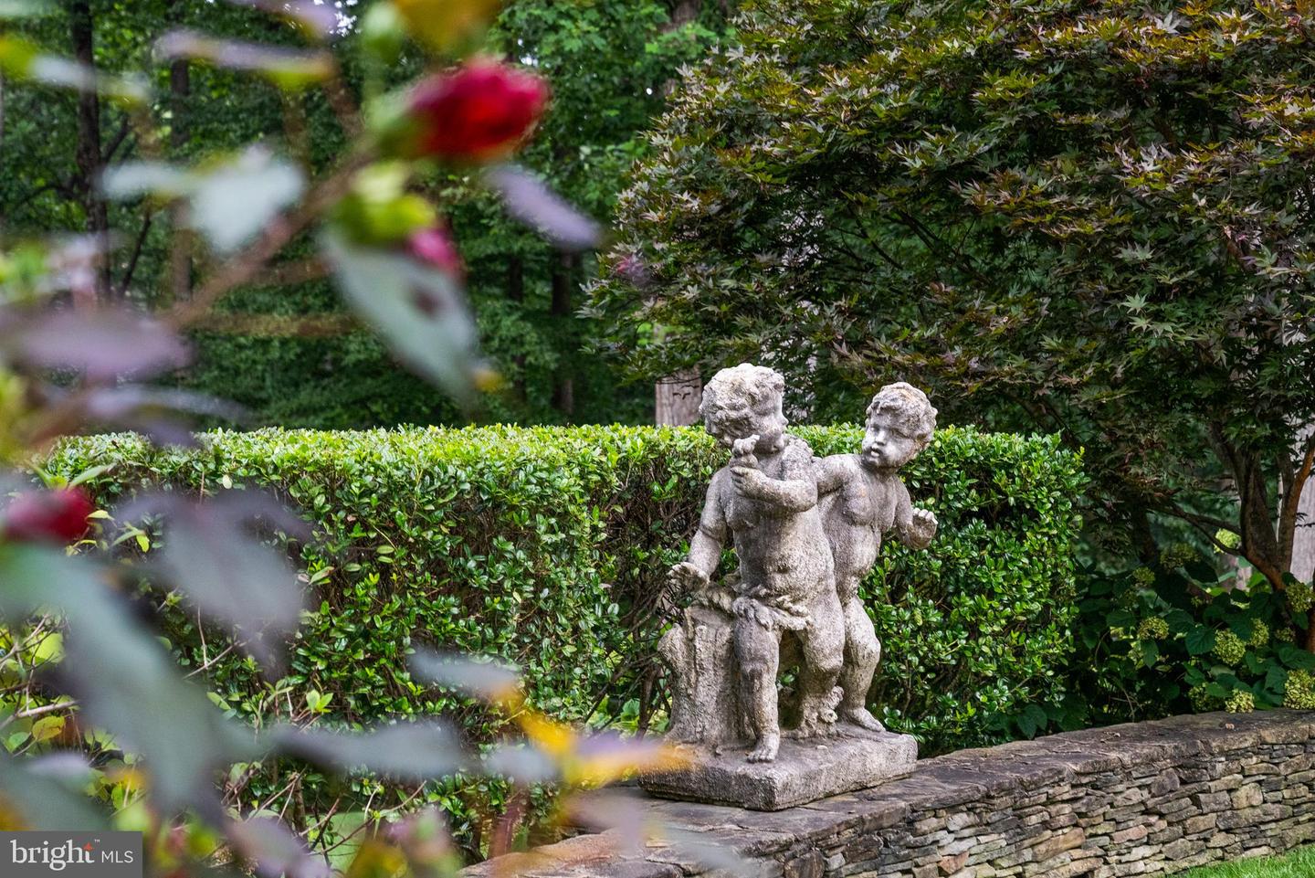 9112/9120 MINE RUN DR, GREAT FALLS, Virginia 22066, 6 Bedrooms Bedrooms, ,7 BathroomsBathrooms,Residential,For Sale,9112/9120 MINE RUN DR,VAFX2260256 MLS # VAFX2260256