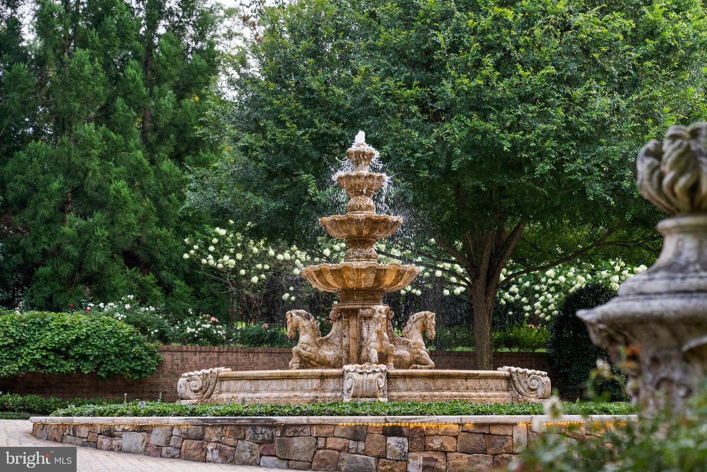 9112/9120 MINE RUN DR, GREAT FALLS, Virginia 22066, 6 Bedrooms Bedrooms, ,7 BathroomsBathrooms,Residential,For Sale,9112/9120 MINE RUN DR,VAFX2260256 MLS # VAFX2260256