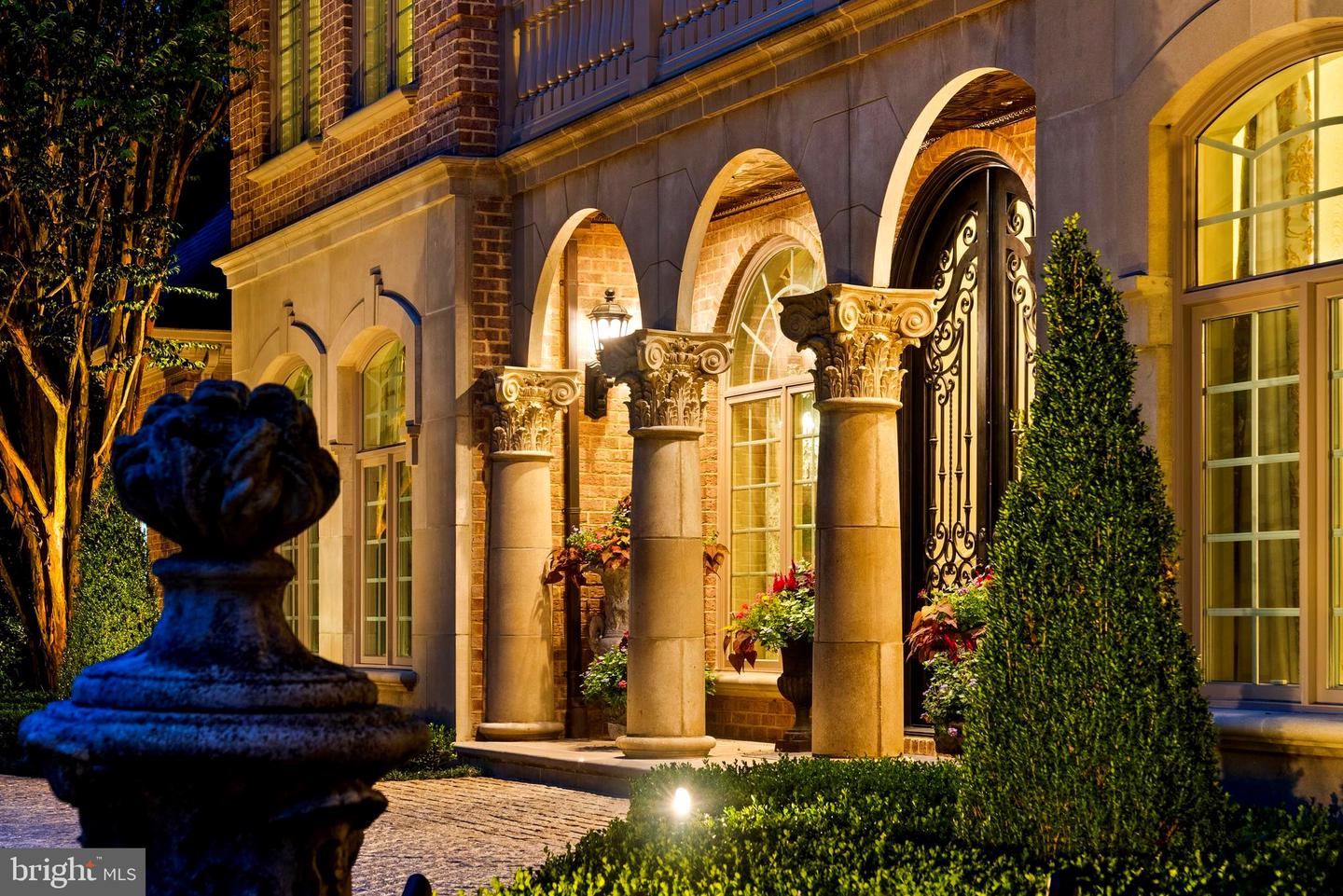 9112/9120 MINE RUN DR, GREAT FALLS, Virginia 22066, 6 Bedrooms Bedrooms, ,7 BathroomsBathrooms,Residential,For Sale,9112/9120 MINE RUN DR,VAFX2260256 MLS # VAFX2260256