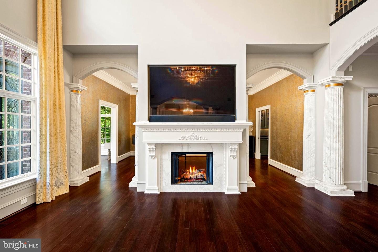 9112/9120 MINE RUN DR, GREAT FALLS, Virginia 22066, 6 Bedrooms Bedrooms, ,7 BathroomsBathrooms,Residential,For Sale,9112/9120 MINE RUN DR,VAFX2260256 MLS # VAFX2260256