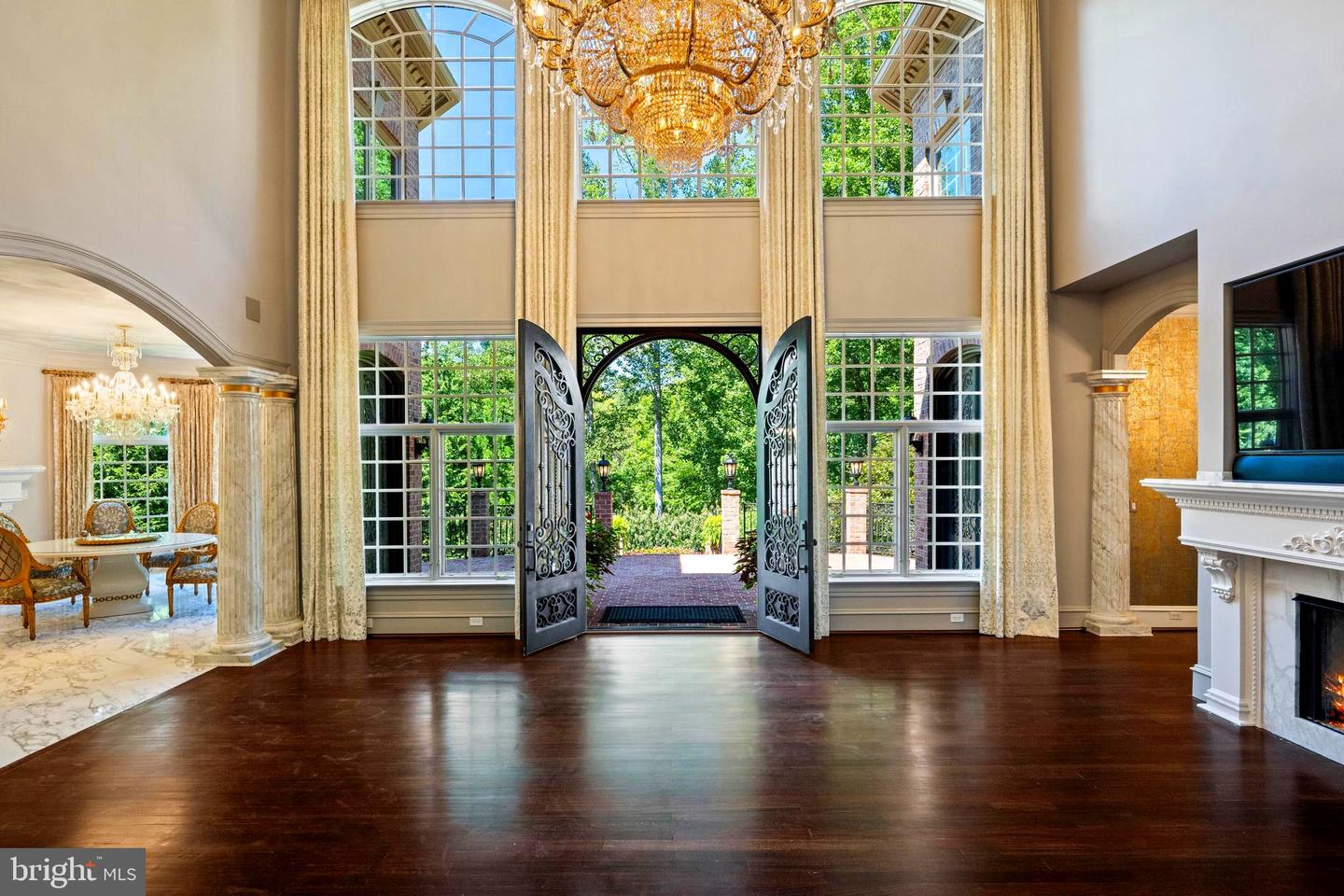 9112/9120 MINE RUN DR, GREAT FALLS, Virginia 22066, 6 Bedrooms Bedrooms, ,7 BathroomsBathrooms,Residential,For Sale,9112/9120 MINE RUN DR,VAFX2260256 MLS # VAFX2260256