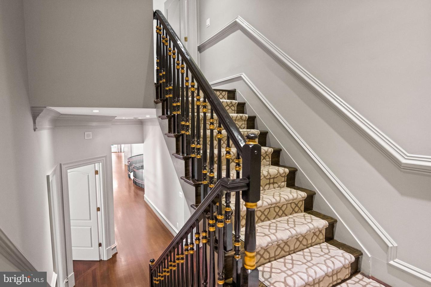 9112/9120 MINE RUN DR, GREAT FALLS, Virginia 22066, 6 Bedrooms Bedrooms, ,7 BathroomsBathrooms,Residential,For Sale,9112/9120 MINE RUN DR,VAFX2260256 MLS # VAFX2260256