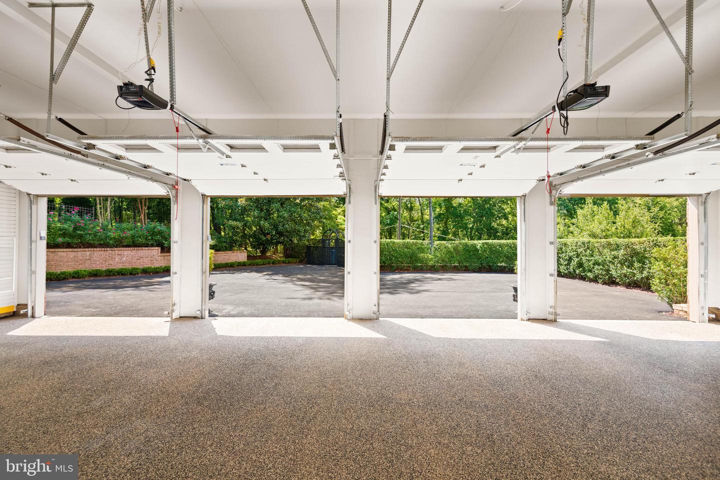 9112/9120 MINE RUN DR, GREAT FALLS, Virginia 22066, 6 Bedrooms Bedrooms, ,7 BathroomsBathrooms,Residential,For Sale,9112/9120 MINE RUN DR,VAFX2260256 MLS # VAFX2260256