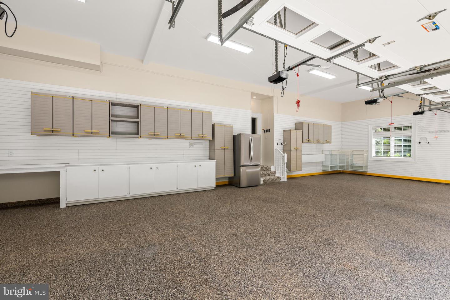 9112/9120 MINE RUN DR, GREAT FALLS, Virginia 22066, 6 Bedrooms Bedrooms, ,7 BathroomsBathrooms,Residential,For Sale,9112/9120 MINE RUN DR,VAFX2260256 MLS # VAFX2260256