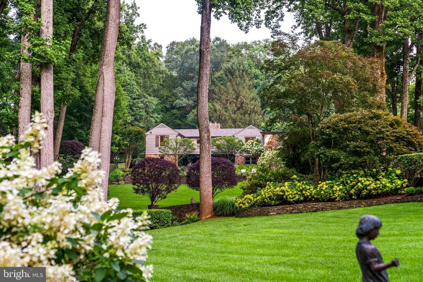 9112/9120 MINE RUN DR, GREAT FALLS, Virginia 22066, 6 Bedrooms Bedrooms, ,7 BathroomsBathrooms,Residential,For Sale,9112/9120 MINE RUN DR,VAFX2260256 MLS # VAFX2260256