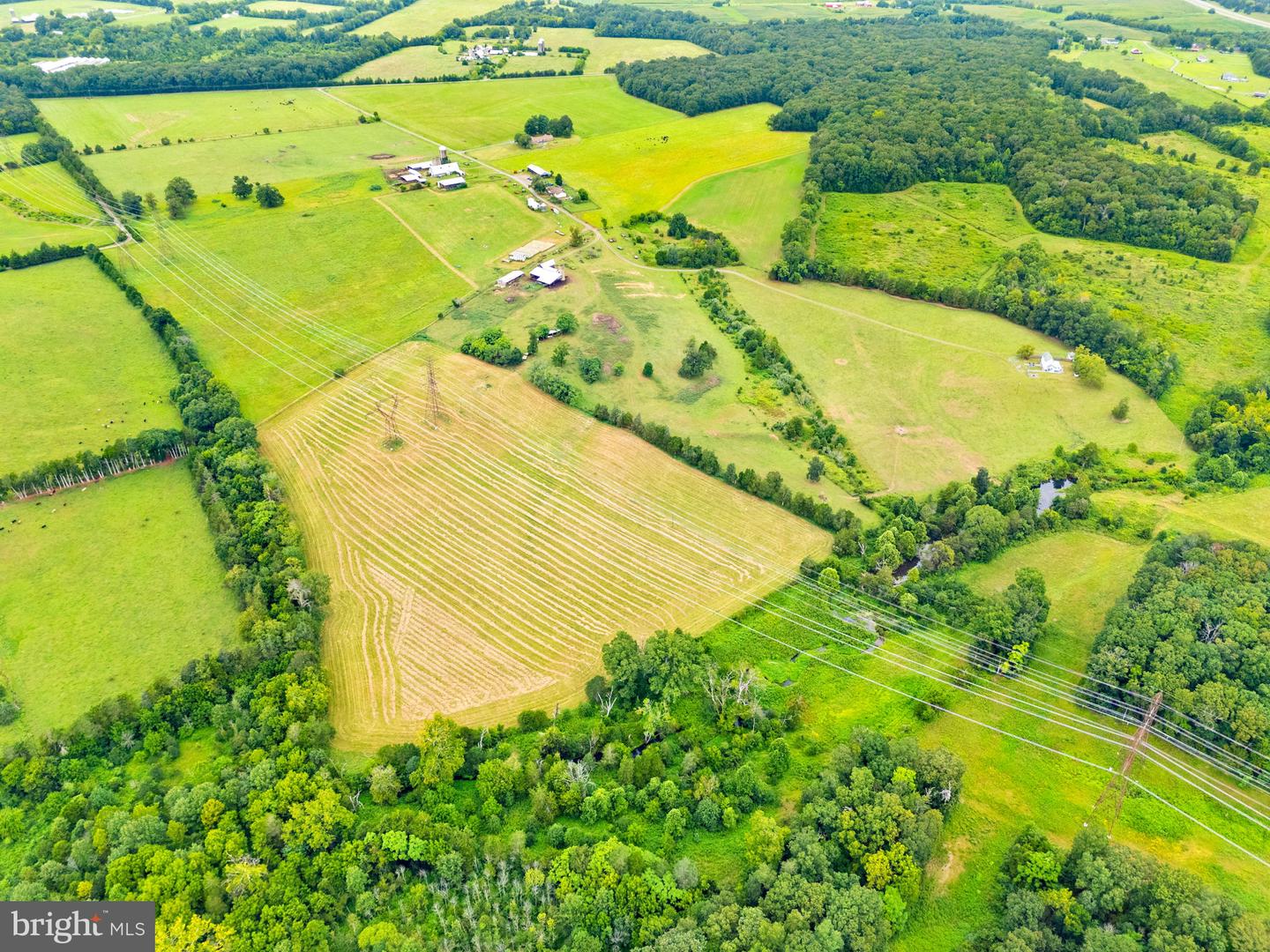 5474 WOODSIDE LN, BEALETON, Virginia 22712, 3 Bedrooms Bedrooms, ,2 BathroomsBathrooms,Farm,For Sale,5474 WOODSIDE LN,VAFQ2018414 MLS # VAFQ2018414