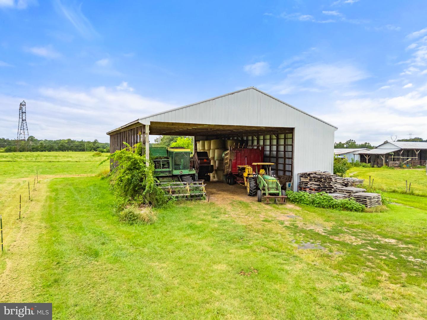 5474 WOODSIDE LN, BEALETON, Virginia 22712, 3 Bedrooms Bedrooms, ,2 BathroomsBathrooms,Farm,For Sale,5474 WOODSIDE LN,VAFQ2018414 MLS # VAFQ2018414