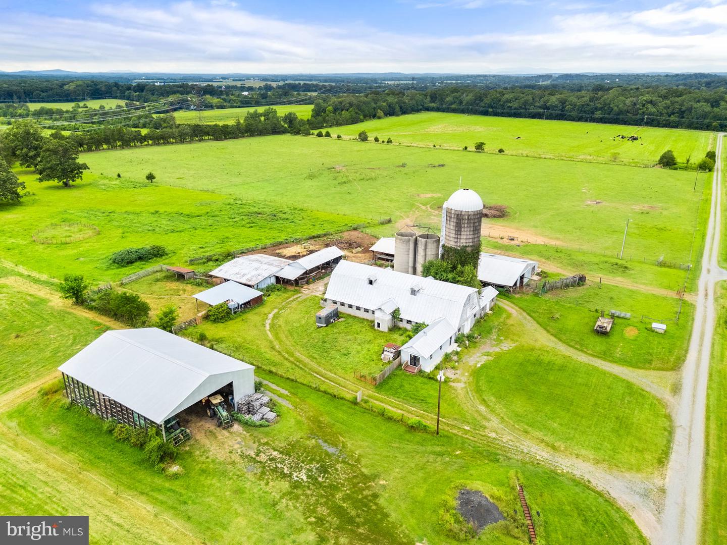 5474 WOODSIDE LN, BEALETON, Virginia 22712, 3 Bedrooms Bedrooms, ,2 BathroomsBathrooms,Farm,For Sale,5474 WOODSIDE LN,VAFQ2018414 MLS # VAFQ2018414