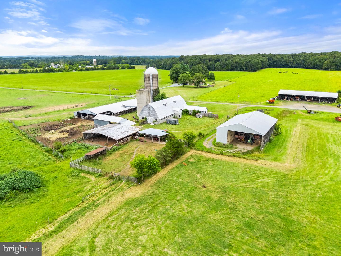 5474 WOODSIDE LN, BEALETON, Virginia 22712, 3 Bedrooms Bedrooms, ,2 BathroomsBathrooms,Farm,For Sale,5474 WOODSIDE LN,VAFQ2018414 MLS # VAFQ2018414