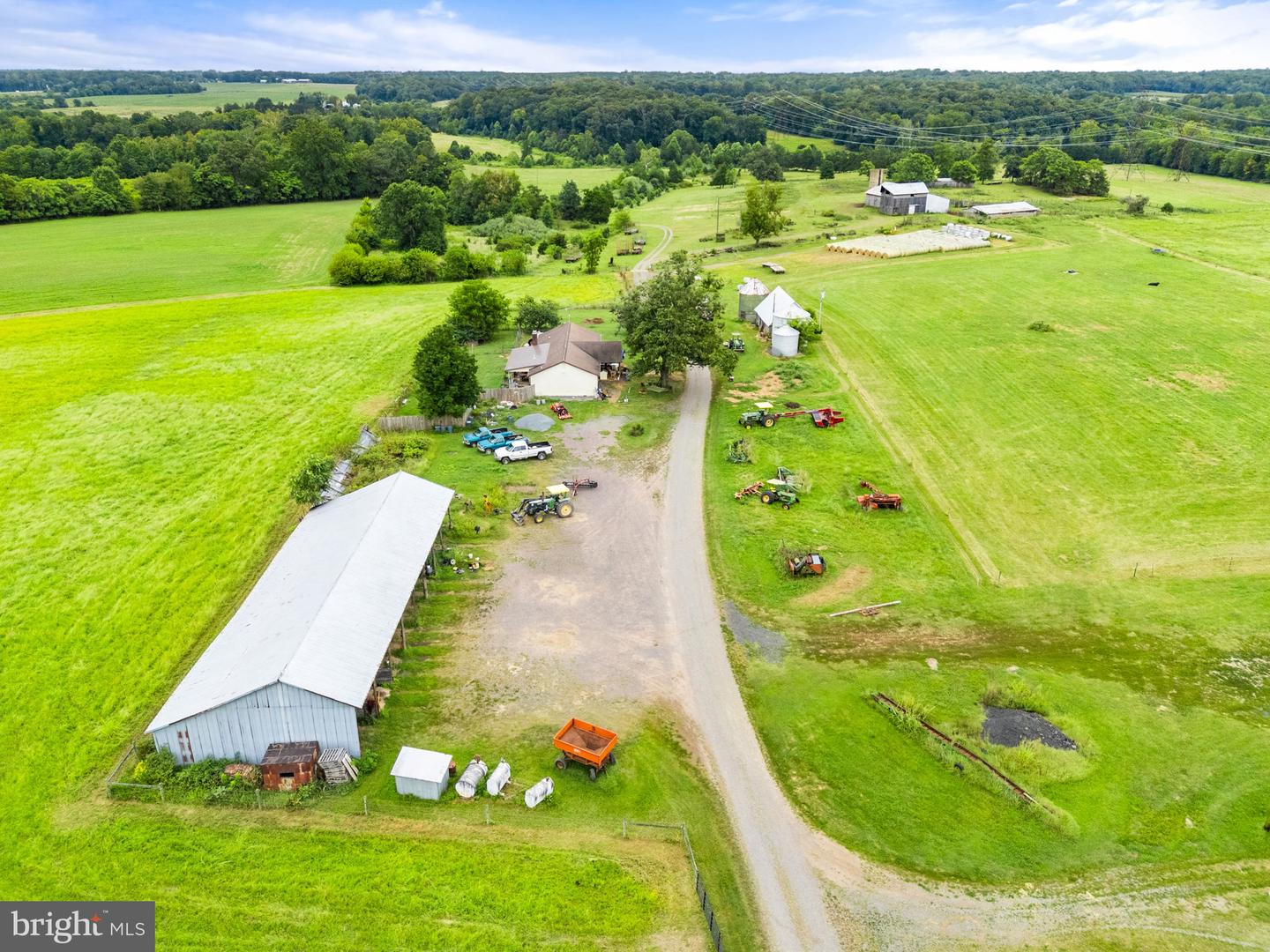 5474 WOODSIDE LN, BEALETON, Virginia 22712, 3 Bedrooms Bedrooms, ,2 BathroomsBathrooms,Farm,For Sale,5474 WOODSIDE LN,VAFQ2018414 MLS # VAFQ2018414