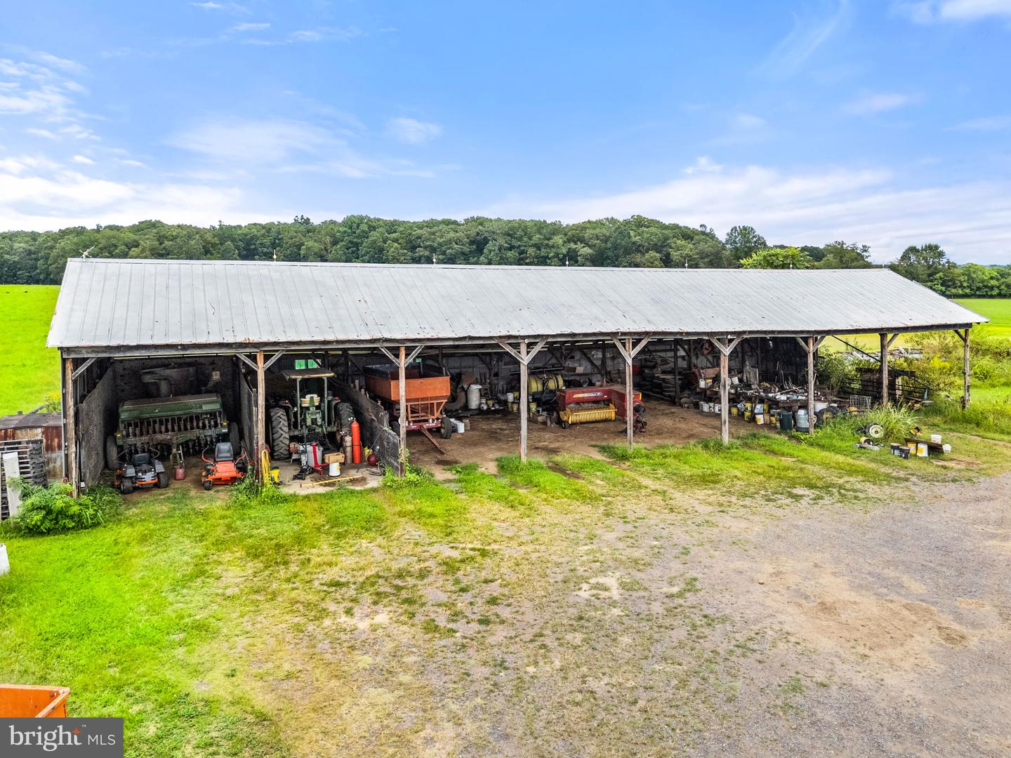 5474 WOODSIDE LN, BEALETON, Virginia 22712, 3 Bedrooms Bedrooms, ,2 BathroomsBathrooms,Farm,For Sale,5474 WOODSIDE LN,VAFQ2018414 MLS # VAFQ2018414