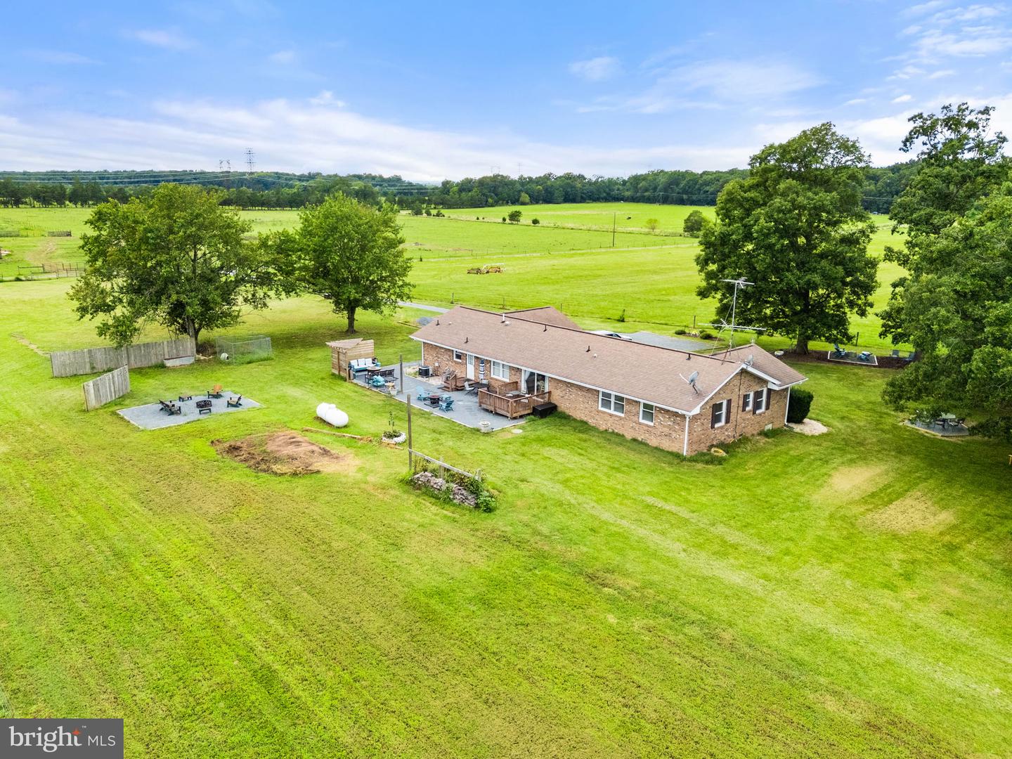 5474 WOODSIDE LN, BEALETON, Virginia 22712, 3 Bedrooms Bedrooms, ,2 BathroomsBathrooms,Farm,For Sale,5474 WOODSIDE LN,VAFQ2018414 MLS # VAFQ2018414