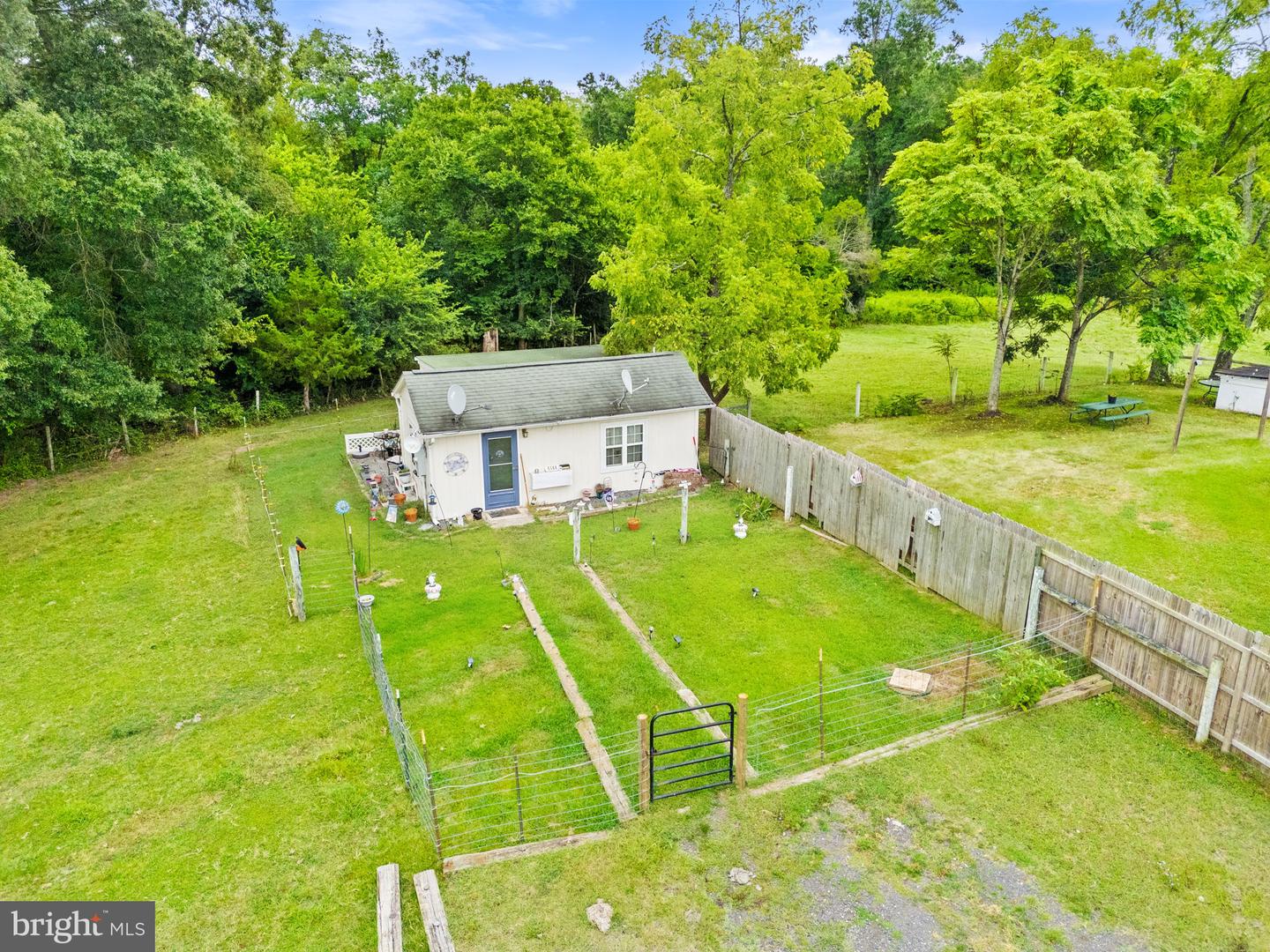 5474 WOODSIDE LN, BEALETON, Virginia 22712, 3 Bedrooms Bedrooms, ,2 BathroomsBathrooms,Farm,For Sale,5474 WOODSIDE LN,VAFQ2018414 MLS # VAFQ2018414