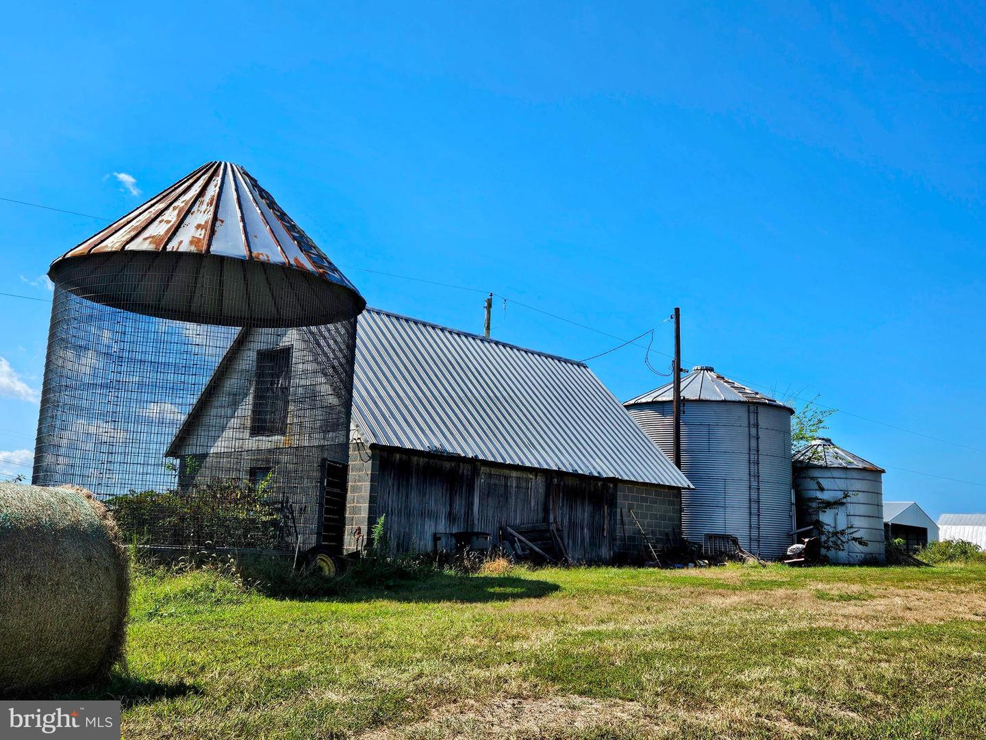 5474 WOODSIDE LN, BEALETON, Virginia 22712, 3 Bedrooms Bedrooms, ,2 BathroomsBathrooms,Farm,For Sale,5474 WOODSIDE LN,VAFQ2018414 MLS # VAFQ2018414