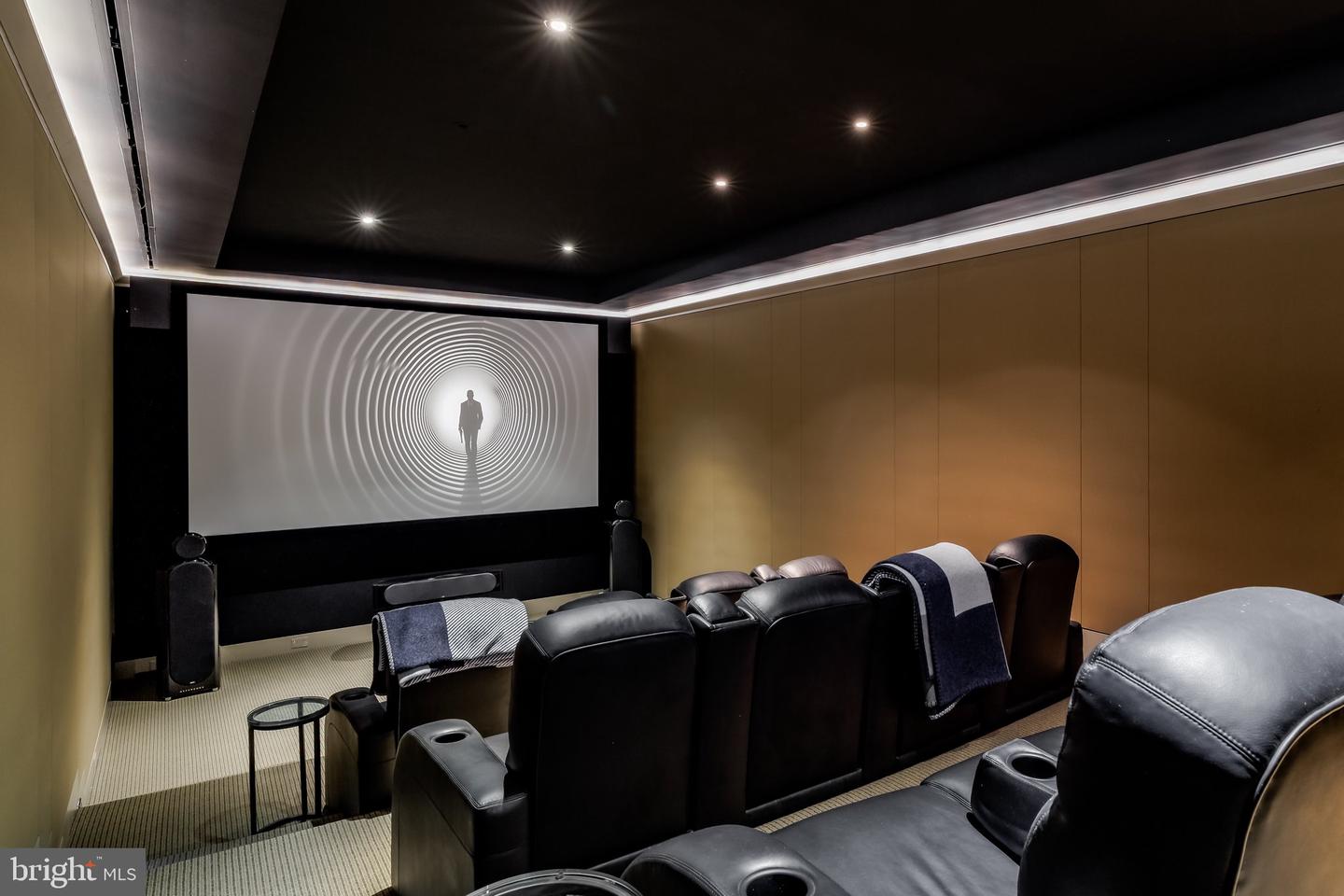 576 INNSBRUCK AVE, GREAT FALLS, Virginia 22066, 6 Bedrooms Bedrooms, ,7 BathroomsBathrooms,Residential,For Sale,576 INNSBRUCK AVE,VAFX2273882 MLS # VAFX2273882