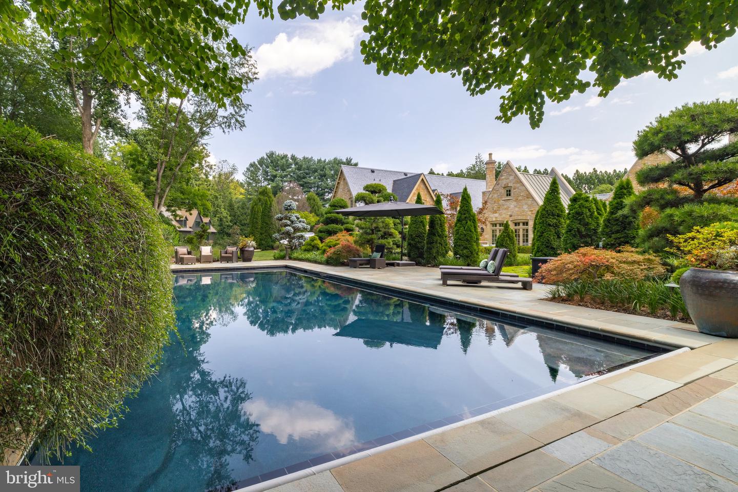 576 INNSBRUCK AVE, GREAT FALLS, Virginia 22066, 6 Bedrooms Bedrooms, ,7 BathroomsBathrooms,Residential,For Sale,576 INNSBRUCK AVE,VAFX2273882 MLS # VAFX2273882