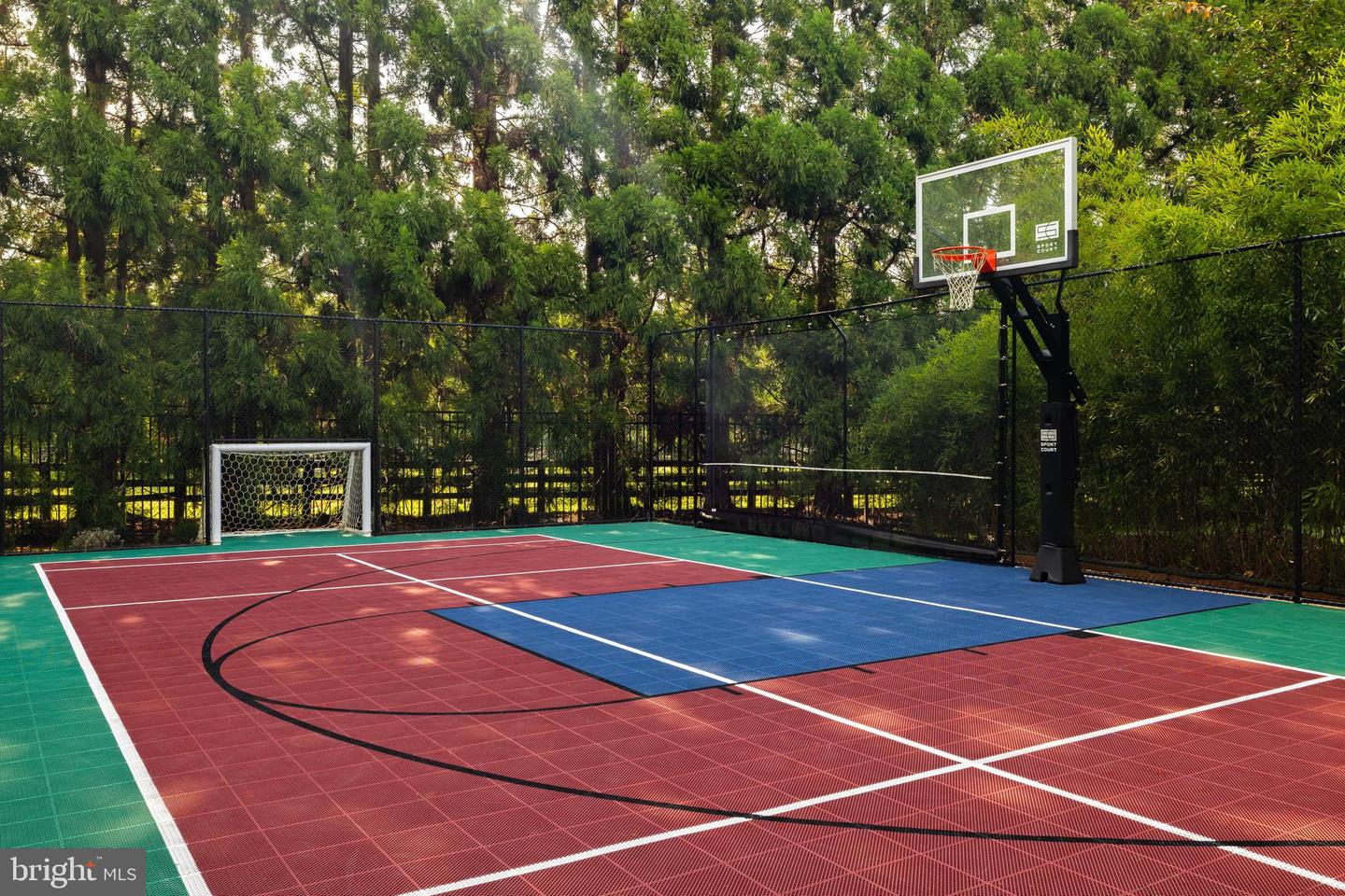 576 INNSBRUCK AVE, GREAT FALLS, Virginia 22066, 6 Bedrooms Bedrooms, ,7 BathroomsBathrooms,Residential,For Sale,576 INNSBRUCK AVE,VAFX2273882 MLS # VAFX2273882