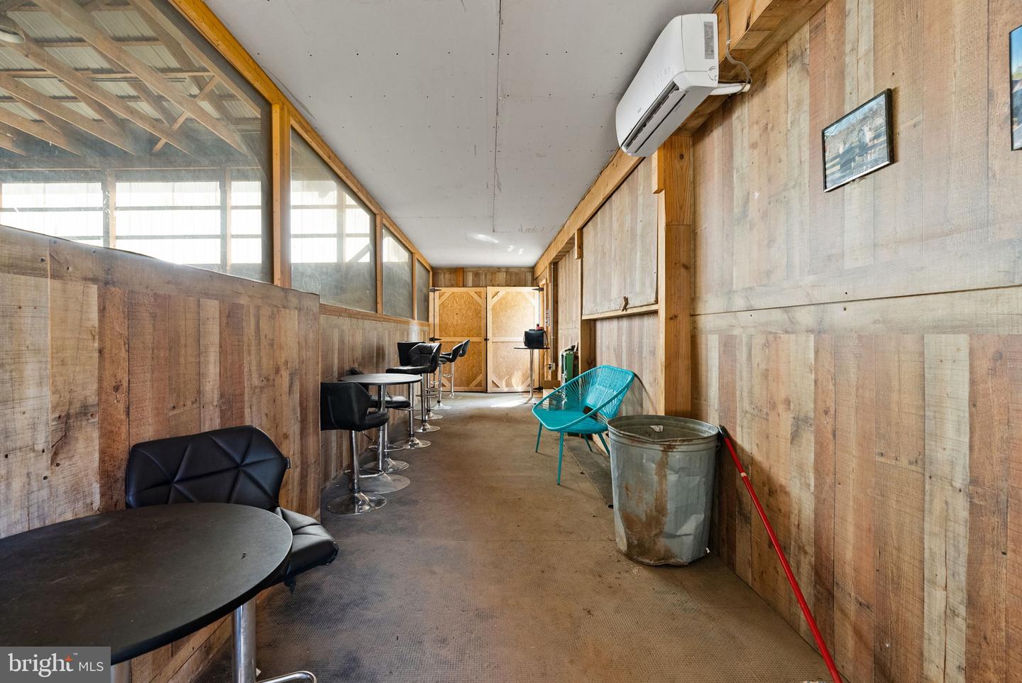 40332 COURTLAND FARM LN, ALDIE, Virginia 20105, 3 Bedrooms Bedrooms, ,2 BathroomsBathrooms,Farm,For Sale,40332 COURTLAND FARM LN,VALO2104646 MLS # VALO2104646